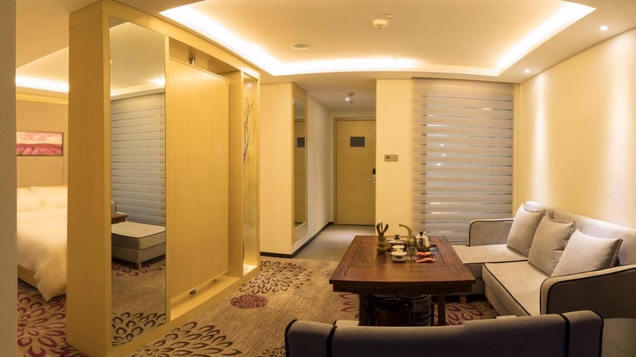 Lavande Hotel Luzhou Jiale Century City Luaran gambar